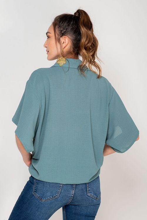 Blusa manga corta.