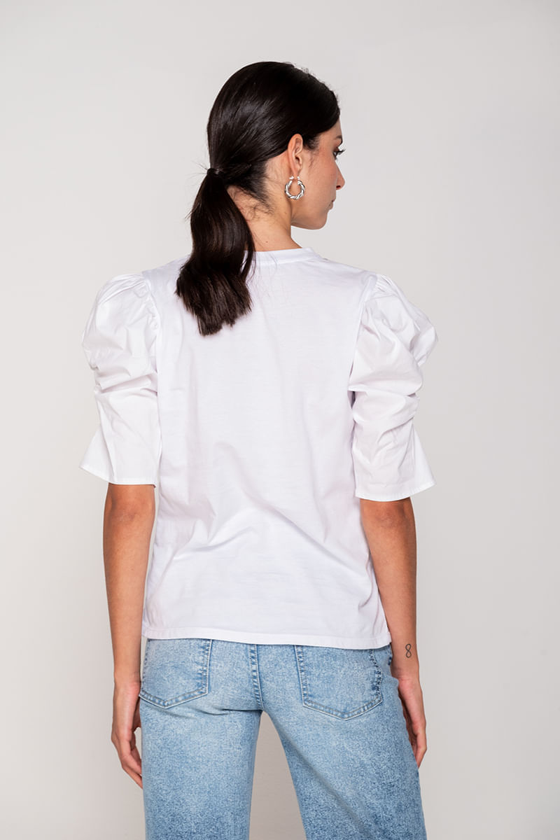 camiseta-con-costuras-en-contraste-39CT0004-blancoE