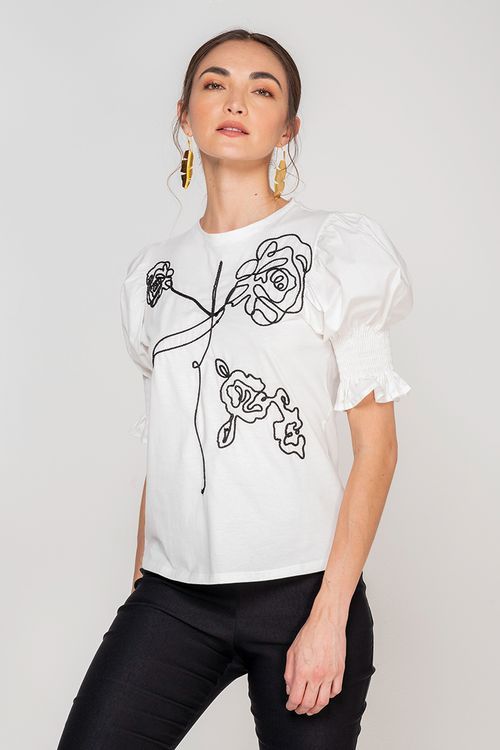 Camiseta bordada