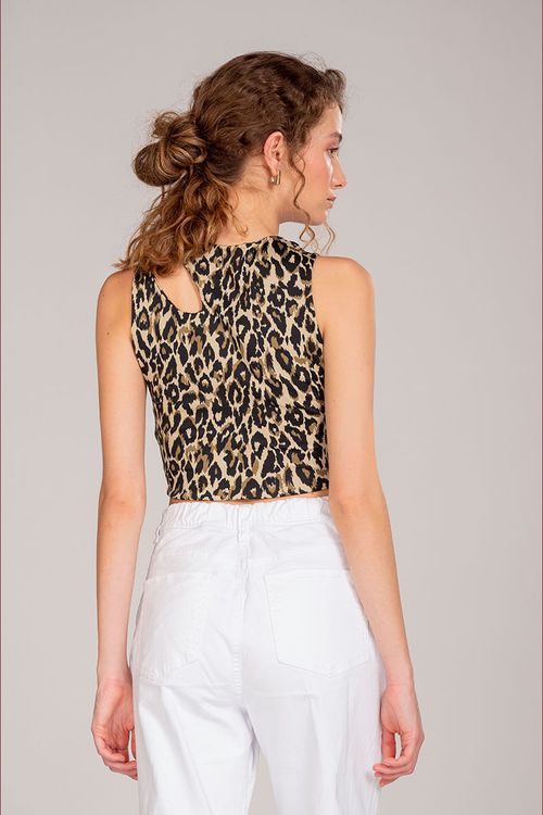 Crop top con cut out