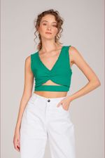 Crop-top-con-cut-out