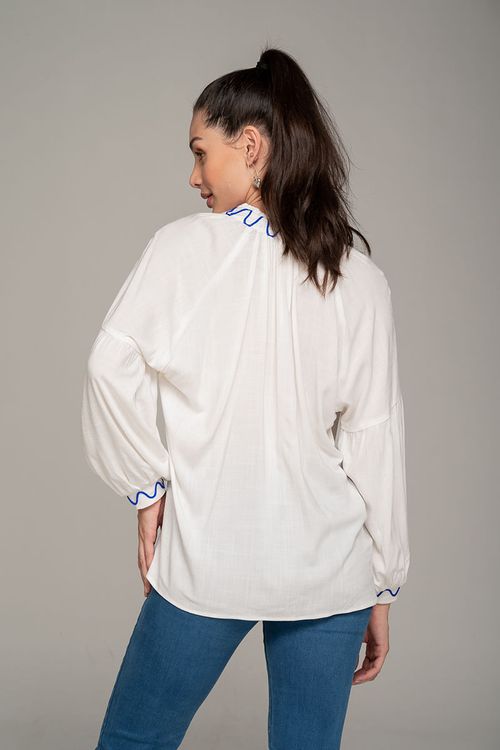Blusa bordada